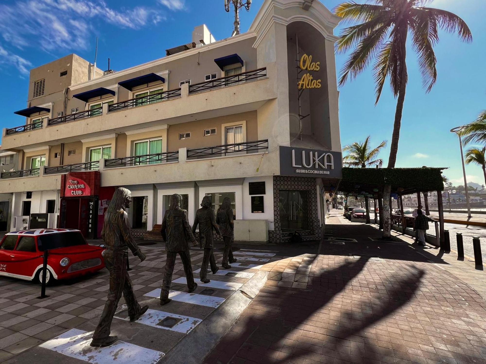 Hotel La Siesta Malecon Масатлан Экстерьер фото